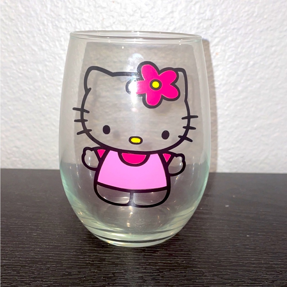 NEW! Hello Kitty stemless wineglass